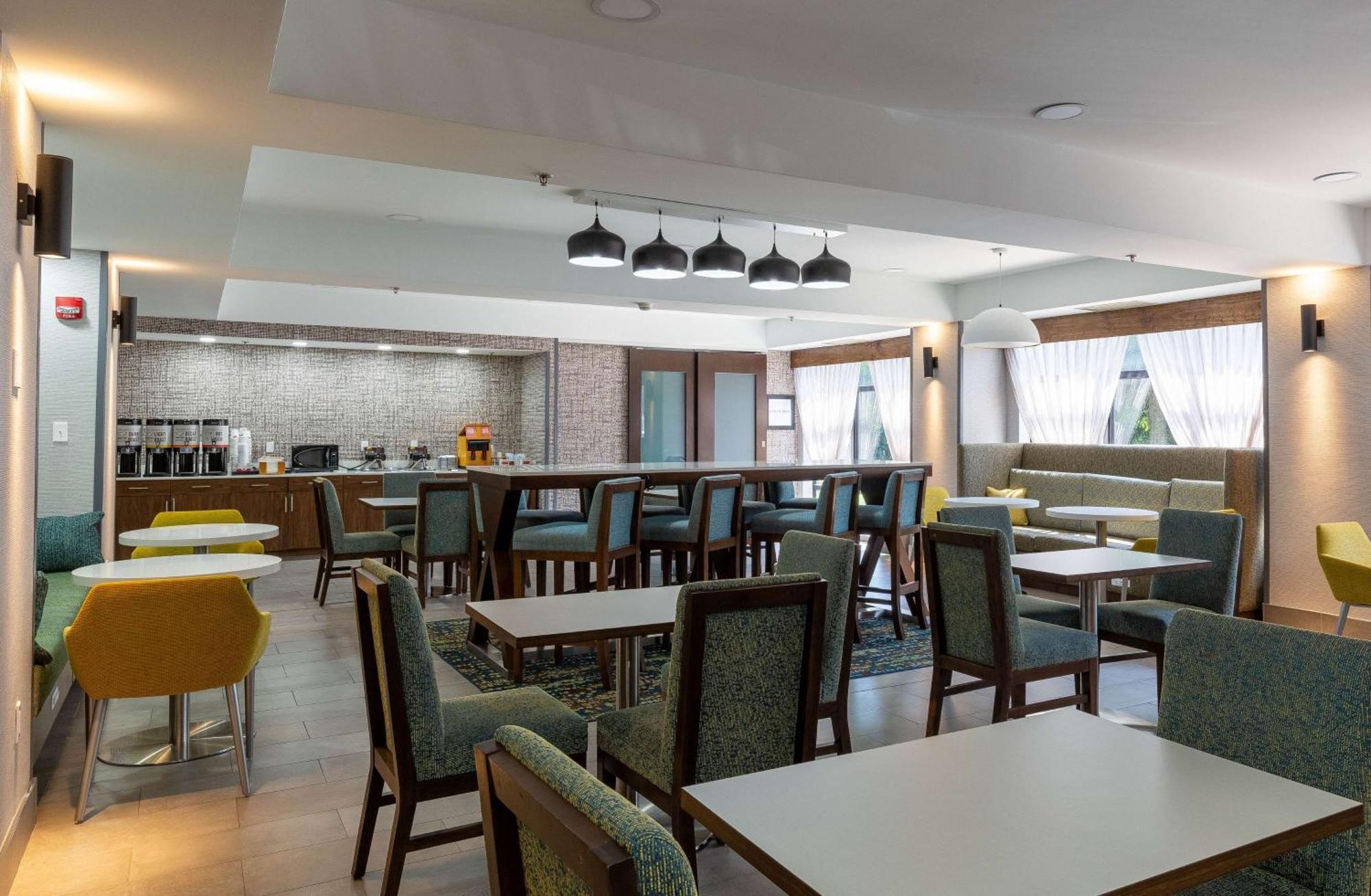 Hampton Inn East Windsor Eksteriør bilde