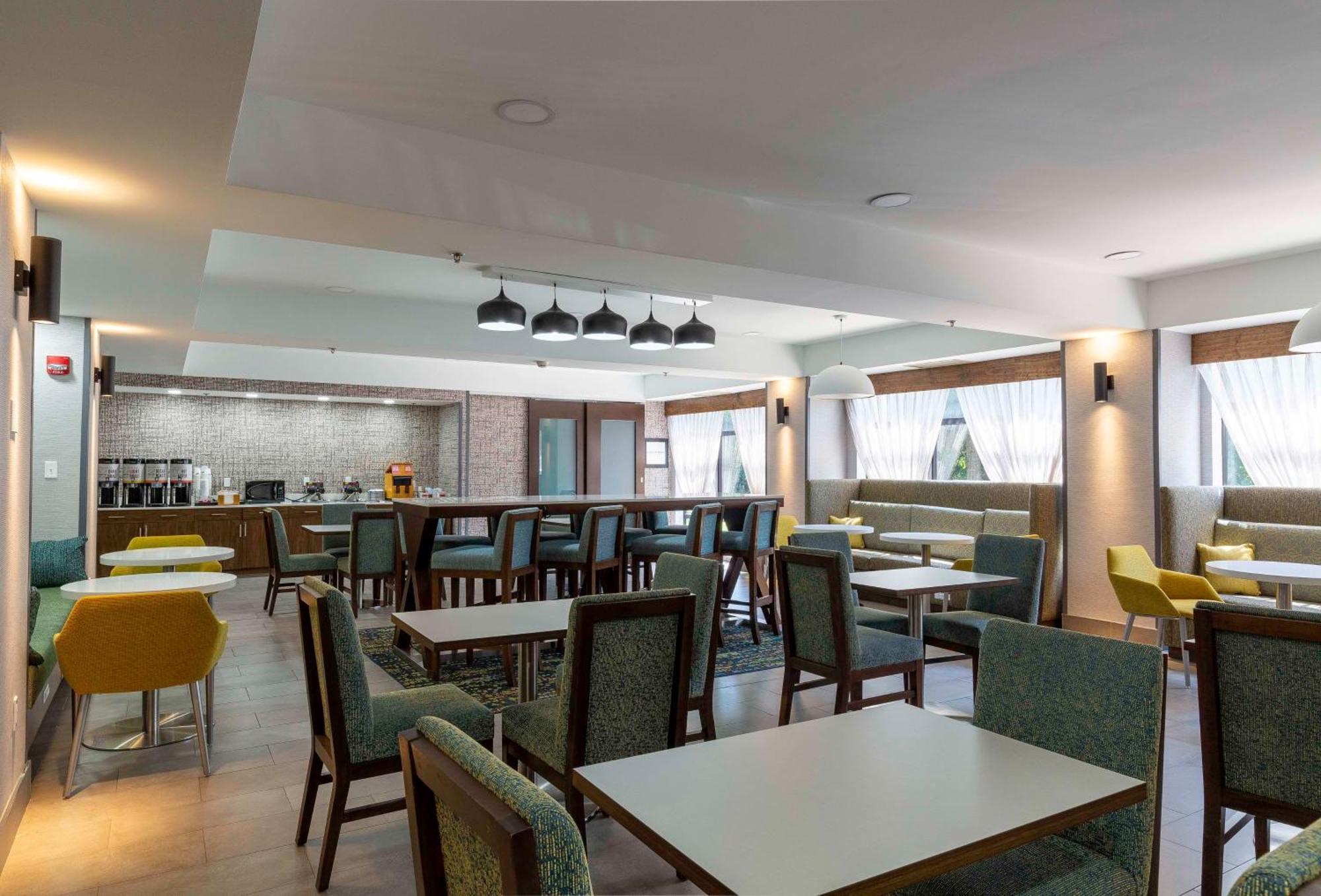 Hampton Inn East Windsor Eksteriør bilde